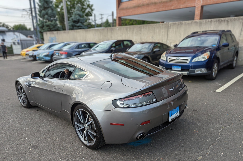 Aston Martin V8 Vantage (4.7L 6-Speed Manual) (British V8 GT)