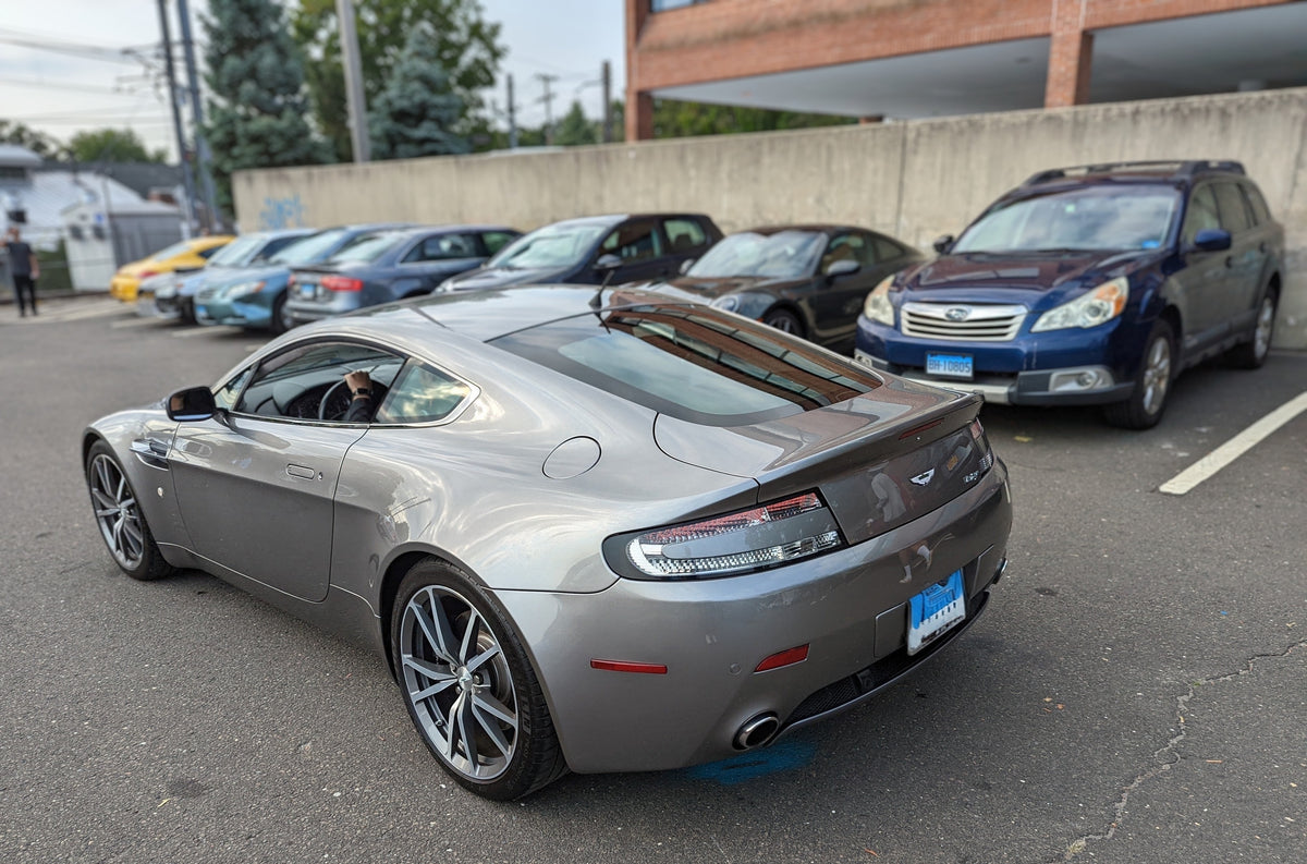 Aston Martin V8 Vantage (4.7L 6-Speed Manual) (British V8 GT)