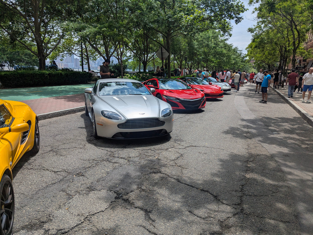 Aston Martin V8 Vantage (4.7L 6-Speed Manual) (British V8 GT)