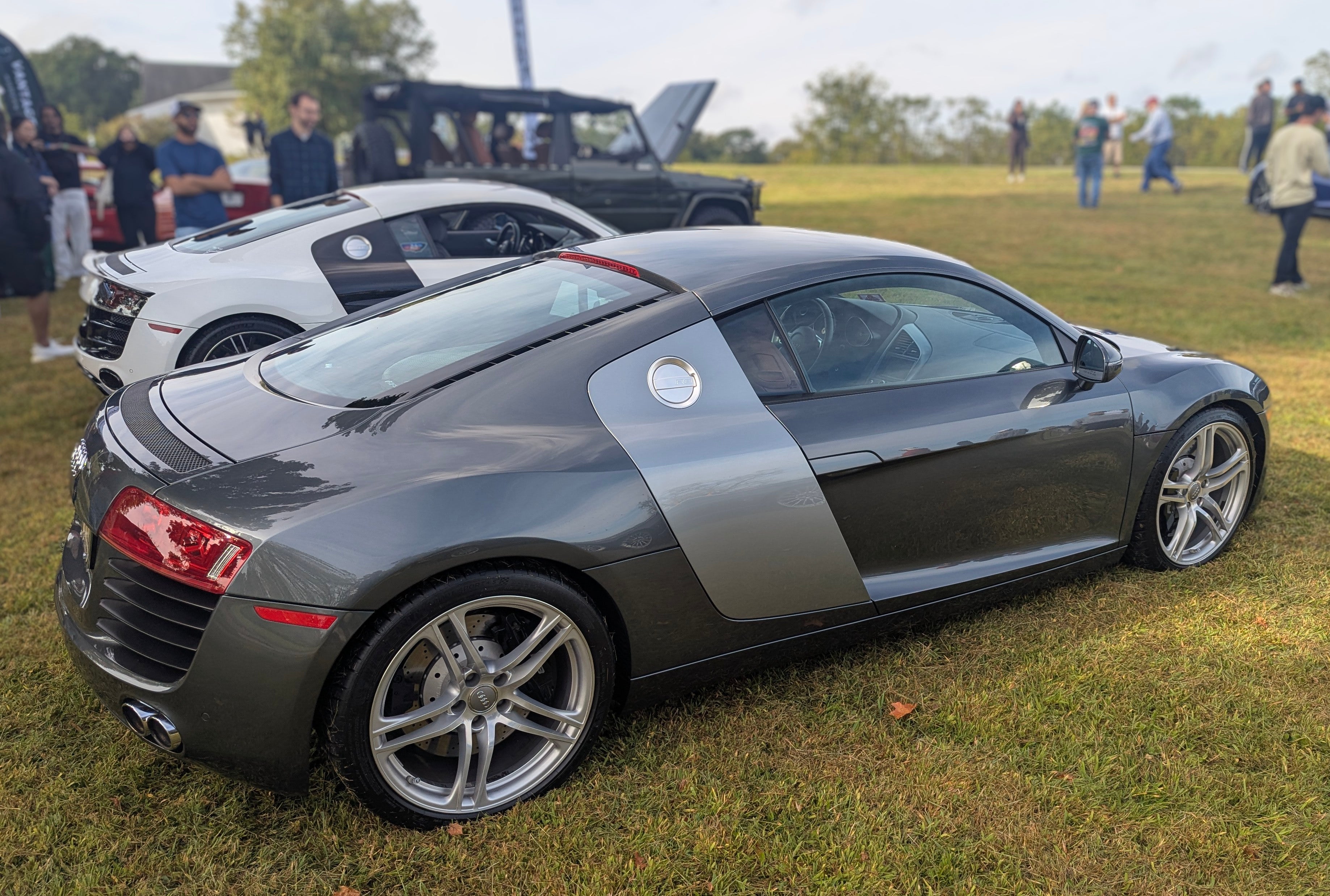 Audi R8 V10 (5.2L First-Gen Gated Manual)
