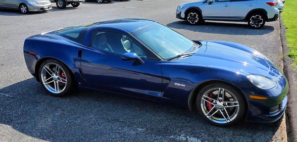 Chevrolet Corvette Z06 (C6 6-Speed Manual)