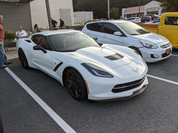 Chevrolet Corvette Stingray Base (C7 7-Speed Manual)